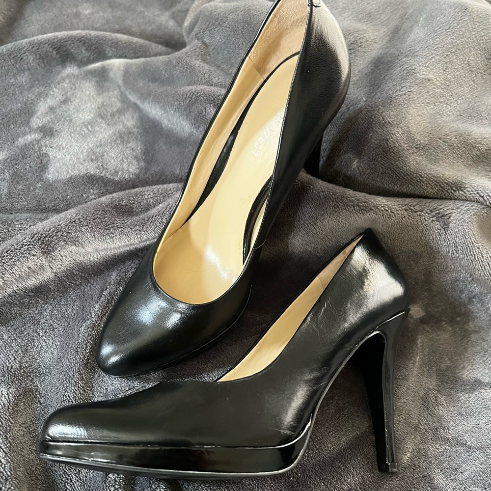 Black Nine West Pump